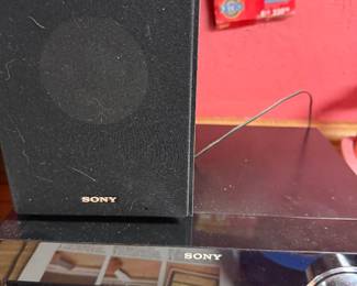 Sony CD Player w/2 Speakers