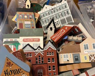 Amish houses, villages, farms Knick knacks - wood