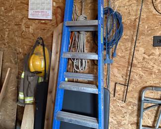225lb 6ft ladder