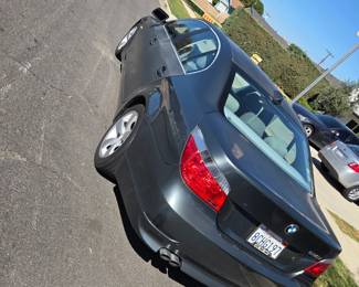 Bmw 2004.    121000 miles. $3500