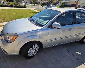 2010 kia rio, clean title. $4500