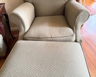 Heckman Chair with Ottoman - 2