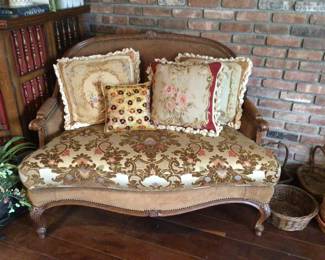 Settee, decorative pillows