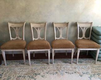 Chairs to dining room table 