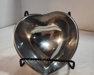METAL HEART BOWL