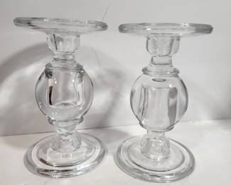 MATHING SET OF CANDLESTIKS