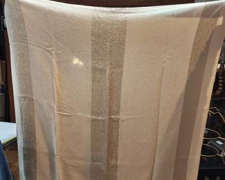 VINTAGE TABLE CLOTH