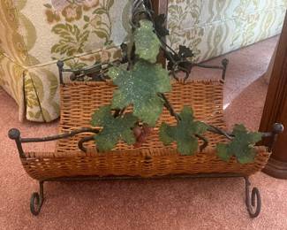 Pretty magazine holder