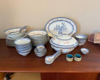 Vintage Vintage Chinese “Rice Grain” Porcelain Set