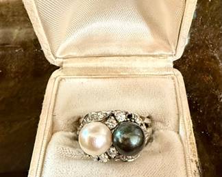 14k Ring w/Black & White Pearls, Diamonds 
