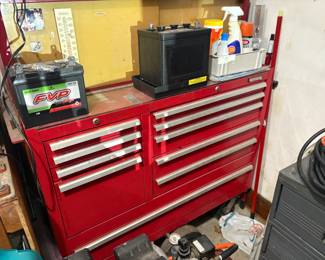 . . . beautiful Kennedy tool chest