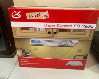 #186	Under cabinet cd radio 	 $25.00 