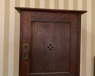 #29	Oak Wood Wall Hanging  Cabinet w/1 shelf - 11x9x14	 $30.00 