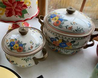#321	5 pc Enameled Cookware M. Kamenstein Inc. 	 $40.00 