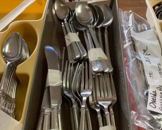 #265	InternationalPewter Vintage "Fairfield" - mixed 39 pc  set	 $50.00 