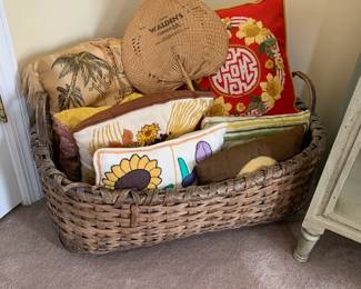 #151	Antique Basket Weave Large Basket w/wood Handles - 30x19x14	 $30.00 