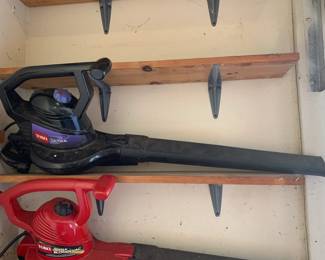 #209	black tora electric blower	 $25.00 