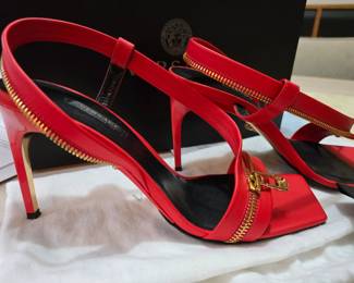 Versace heels size 40