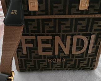 Fendi bag w strap