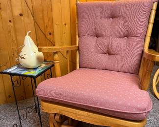 Comfortable glider chair 