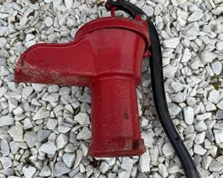 Pitcher pump 