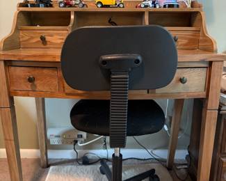 Small writing desk and chair 