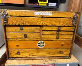 Vintage machinist chest 