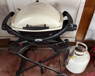 Weber grill and tank 