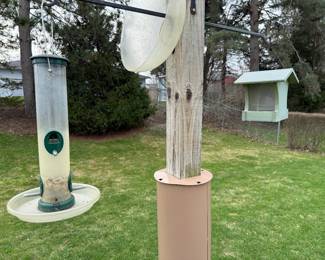 Bird feeders 