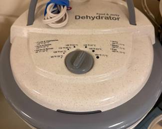 Nesco FD-75A Snackmaster Pro Food Dehydrator