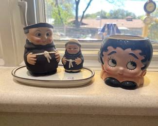 Goebel creamer and salt shaker