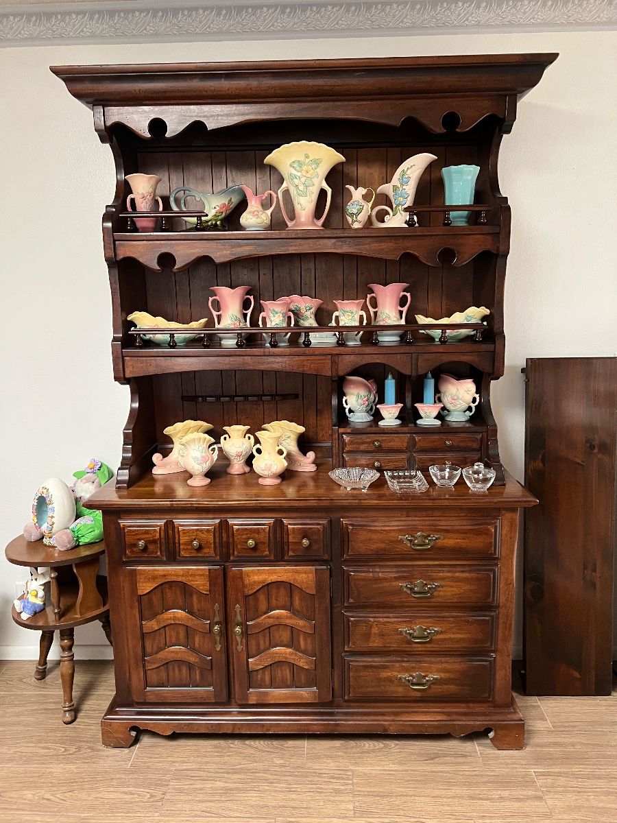 china cabinet, Hull art pottery collection