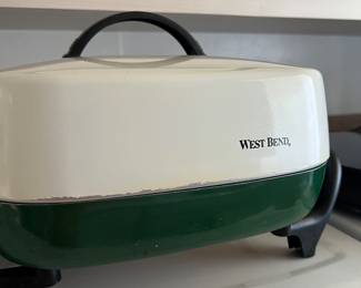 ELECTRIC SKILLET