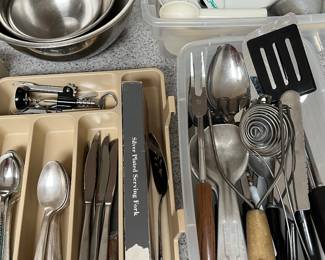 KITCHEN UTENSILS