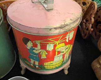 Vintage toy washing machine - clothes pins inside