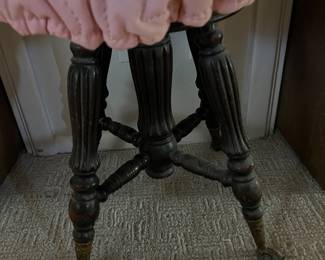 Piano stool