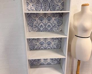 Light weight white shelf unit