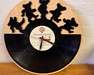 Grateful Dead record turned clock