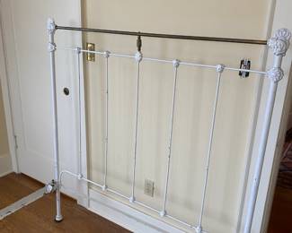 closer view headboard