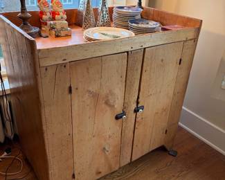 Jelly Cupboard or Dry Sink.  Antique. Pine 40.5"w x 23"d x 40.5"h