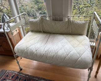 photo of cushion issue