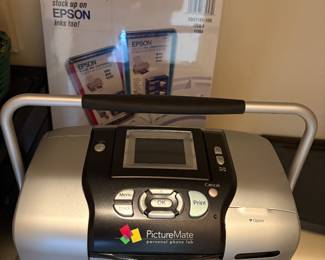 Epson PictureMate 500 Personal Photo Lab Model B351A