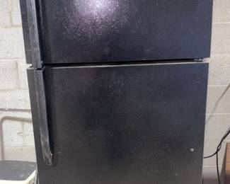 Frigidaire Electrolux Fridge #FFHT1621QB0!