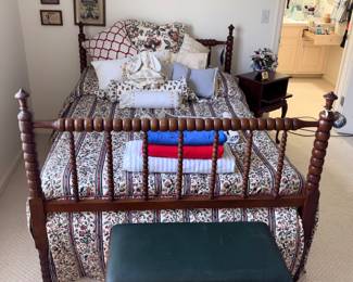 Jenny Lind Spool Full Bed w/Mattress!