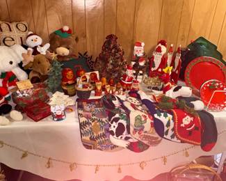 Assorted Vintage Christmas Decorations!!