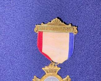 Grand Army Badge Of The Republic Souvenir Badge, Top Half Of Gar Medal!