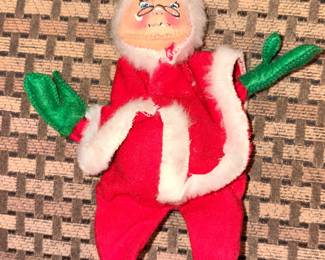 Annalee Mobilitee Doll Santa USA!