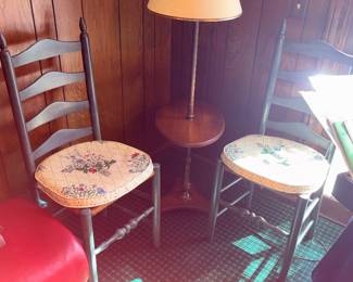  Vtg Wooden Table Lamp, Vtg Green Ladder Back Chairs W/Rush Seat!