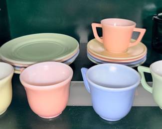 VTG 1950’s 13 piece Kid's Dish Set!