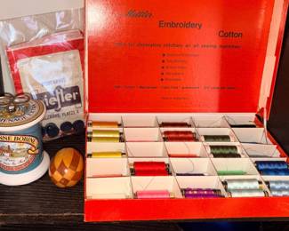  Estello France Ceramic Une Bonne Bobine & Vtg Sewing !